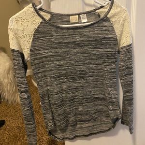 Teen grey lace long sleeve